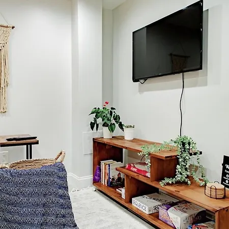 Private 1-Br Dc Residential-Style Stay Parking Washington Exterior photo