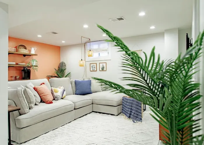 Private 1-Br Dc Residential-Style Stay Parking