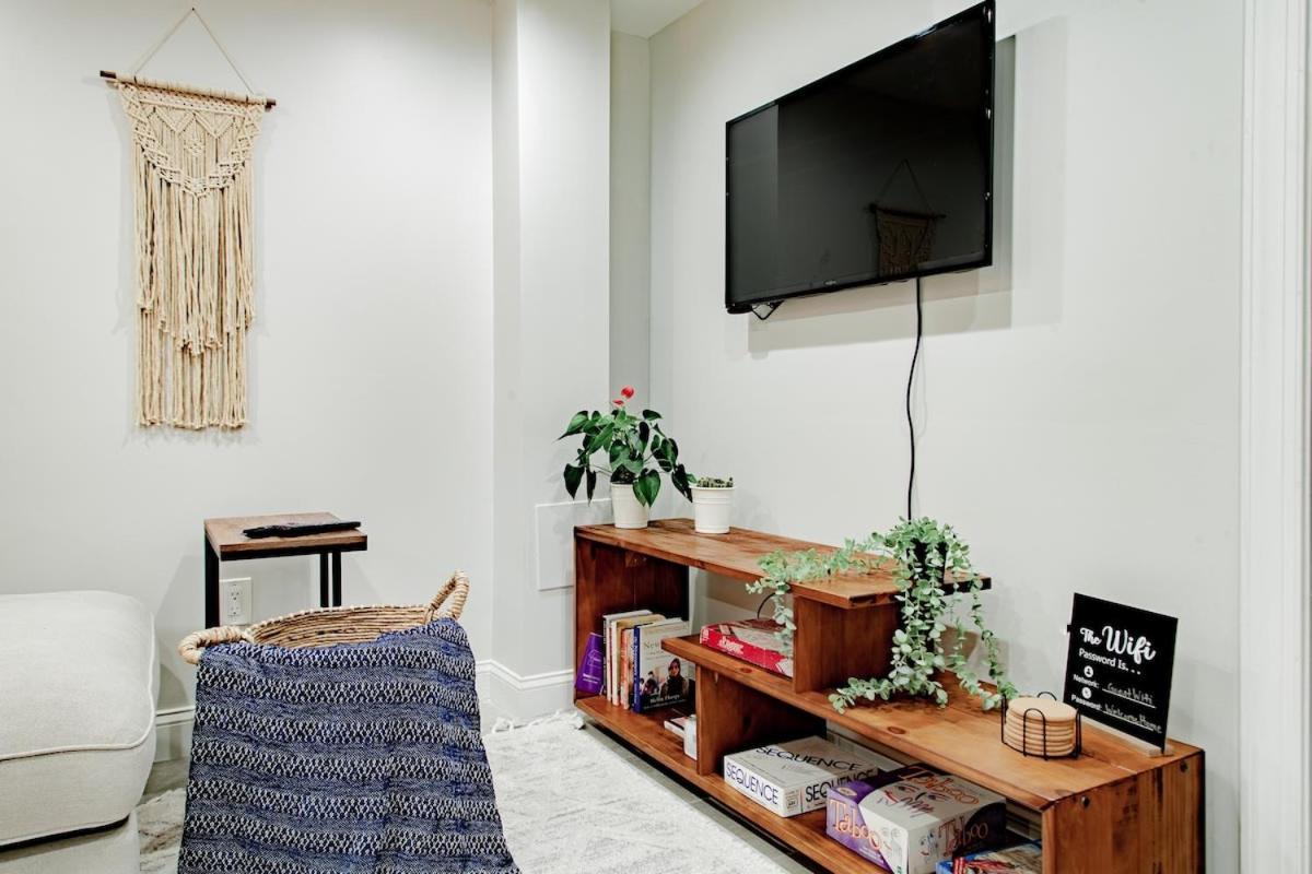 Private 1-br Dc Residential-style Parking Washington